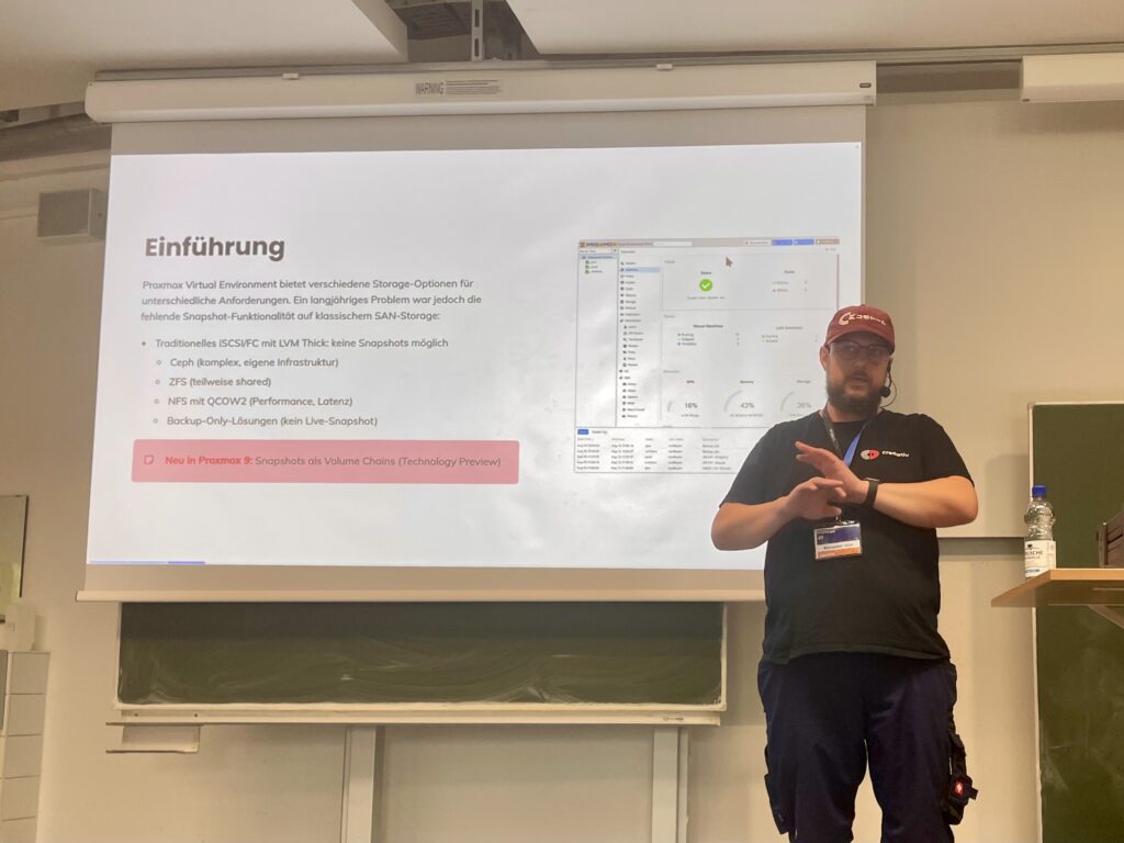 Alexander Wirt beim Vortrag auf der FrOScon 20